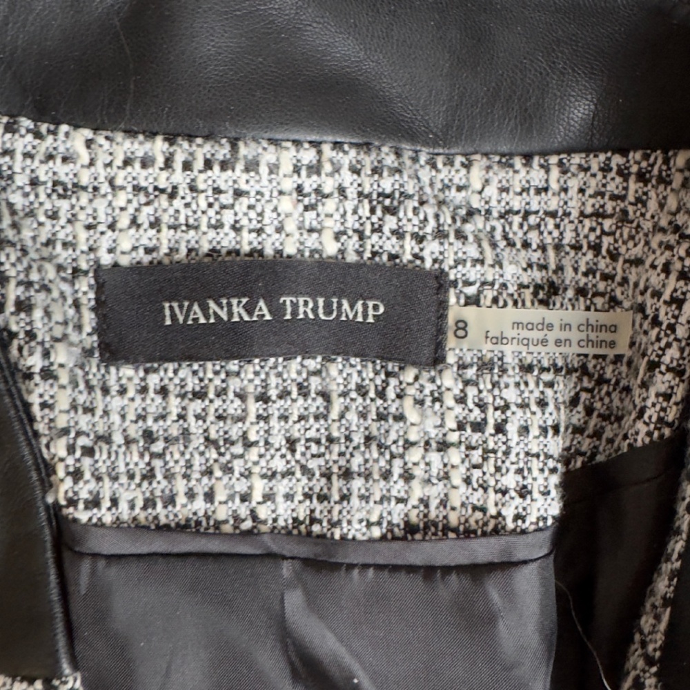 Ivanka Trump Blazer - Picture 3 of 3